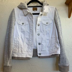 American eagle hoodie jean jacket 😍